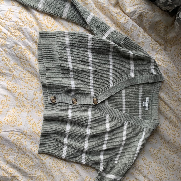 Cropped soft cardigan - Picture 3 of 3